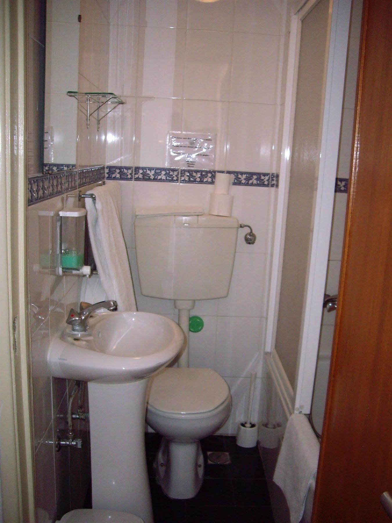 Residencial Camoes Bed and Breakfast Lisboa Eksteriør billede